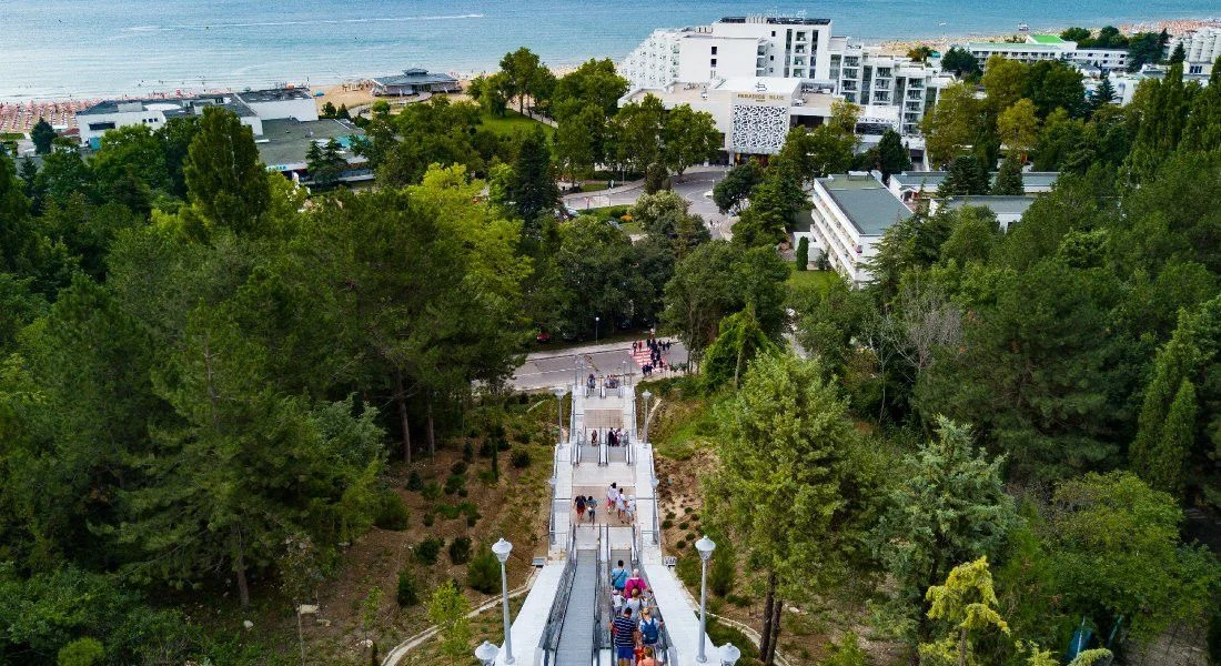 Orchid Park — view 3