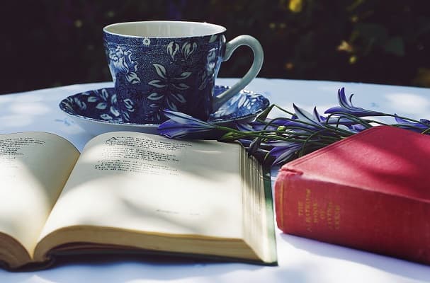 4.
LITERATURE & POETRY